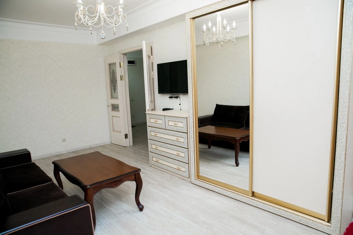 Апартаменты КвартОтель на М.Горького 85Б 4