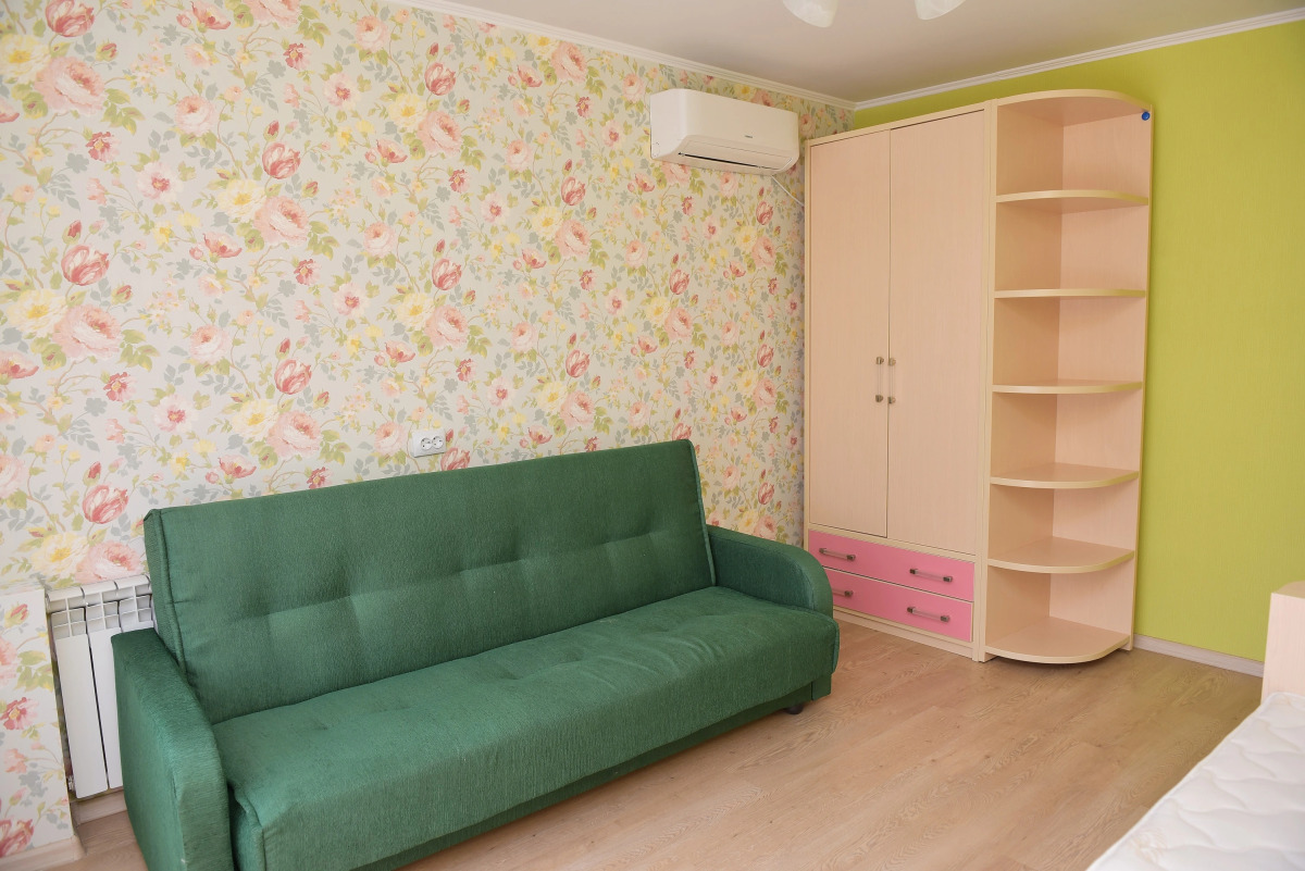 Двухкомнатные Апартаменты Sutki VIP на Кулакова 3