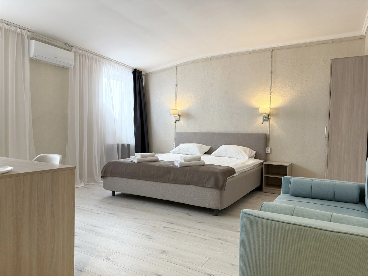 Отель Эталон