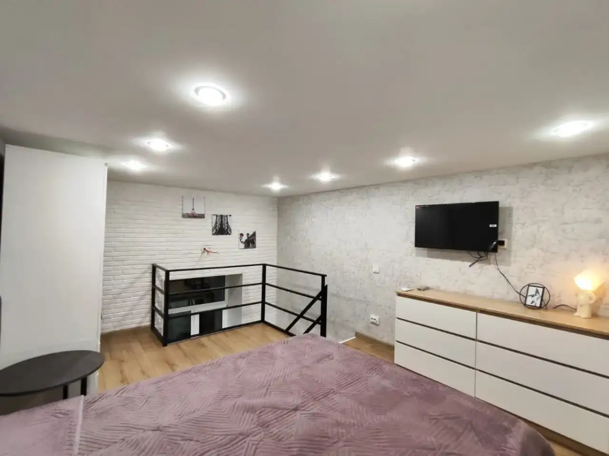 Апартаменты Лофт в иторическом центре рядом с ФУНИКУЛЁРОМ