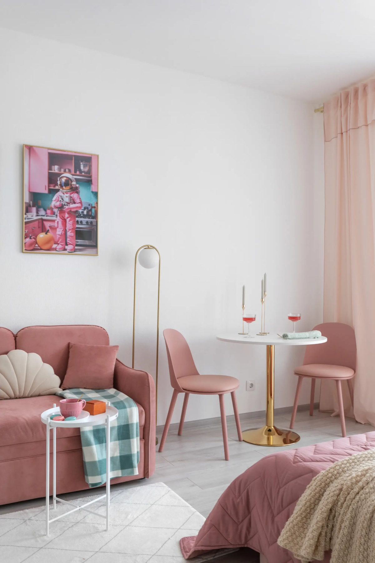 Квартира 50 Оттенков Розового