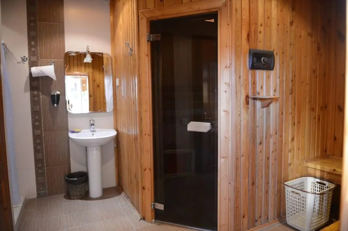 Отель East Legend Panorama