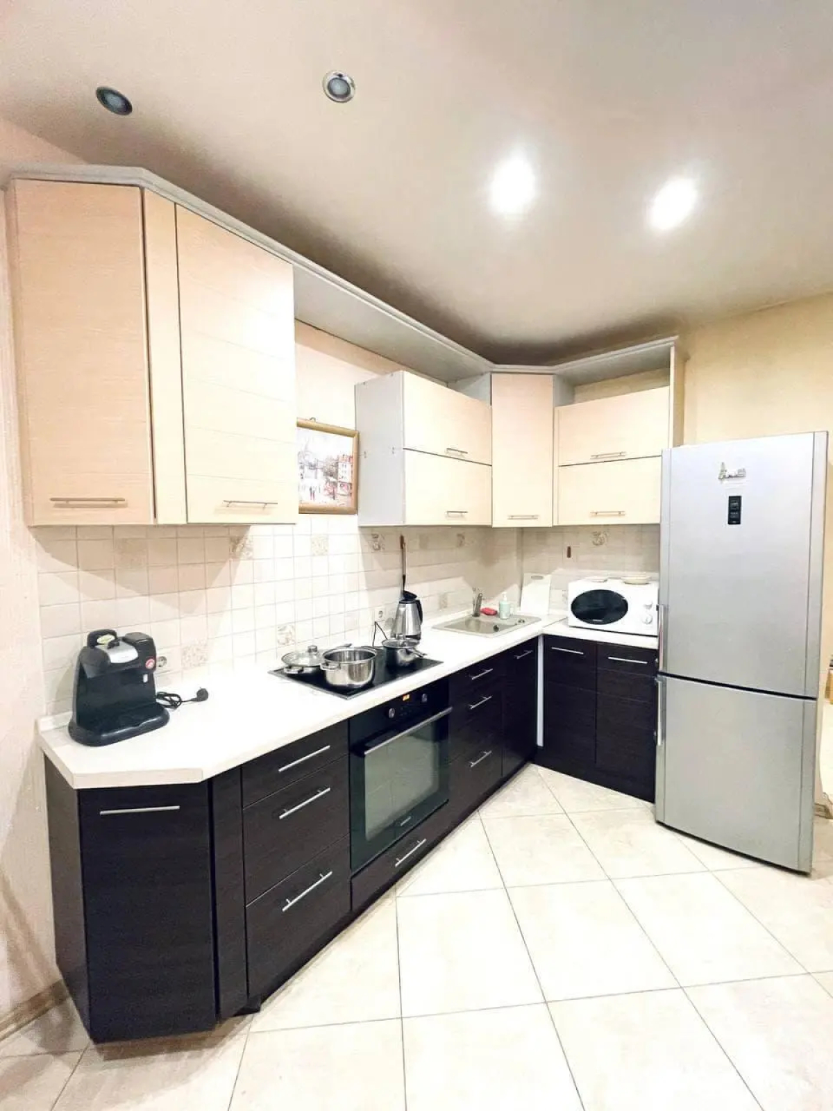 Апартаменты MAXI (Макси) на улице Колхозная 18