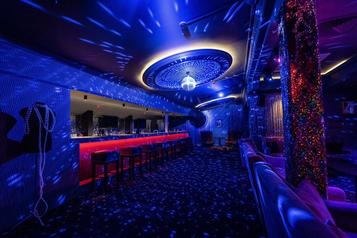 Отель Imperial Palace