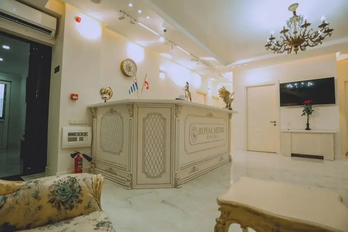 Отель Royal Medis