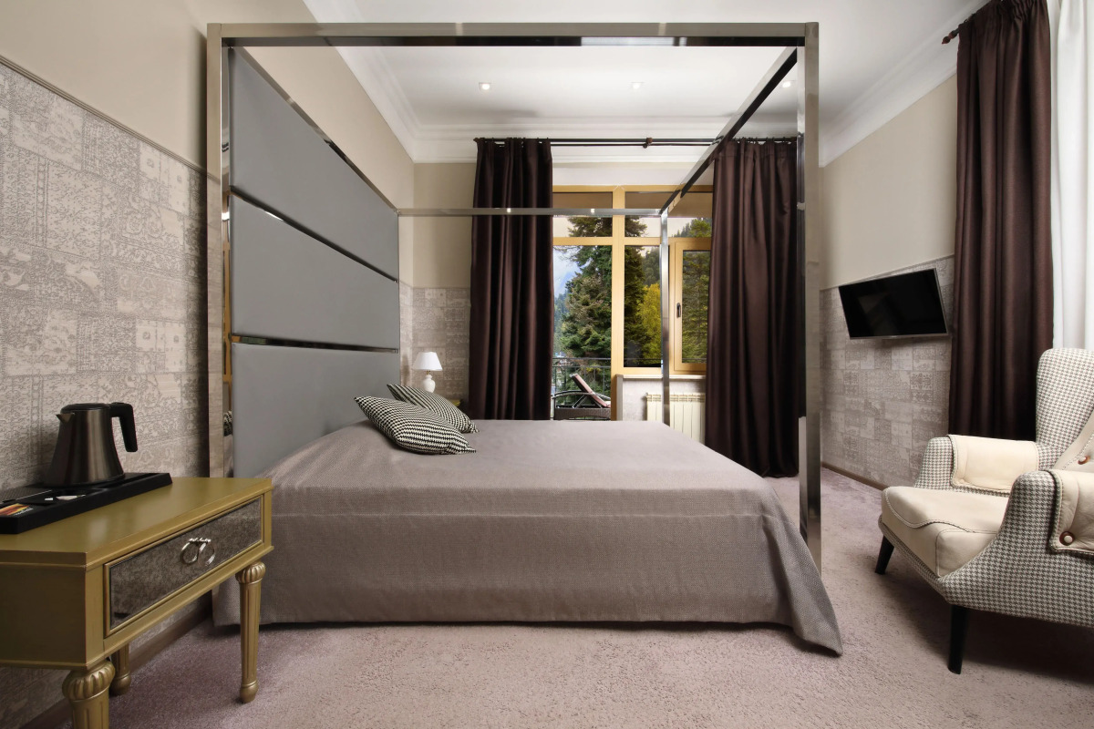 Домбай Пэлас