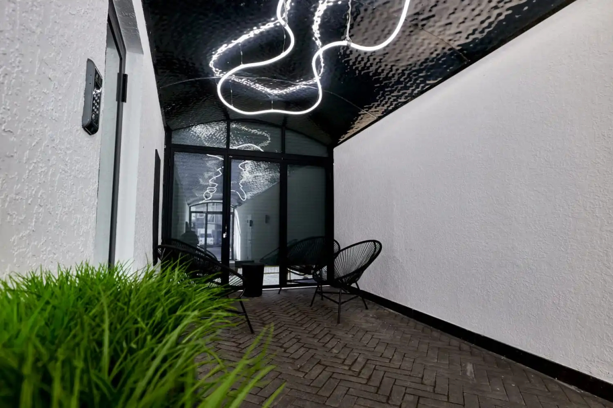 Апартаменты EasyGuest у концертного зала П.И. Чайковского