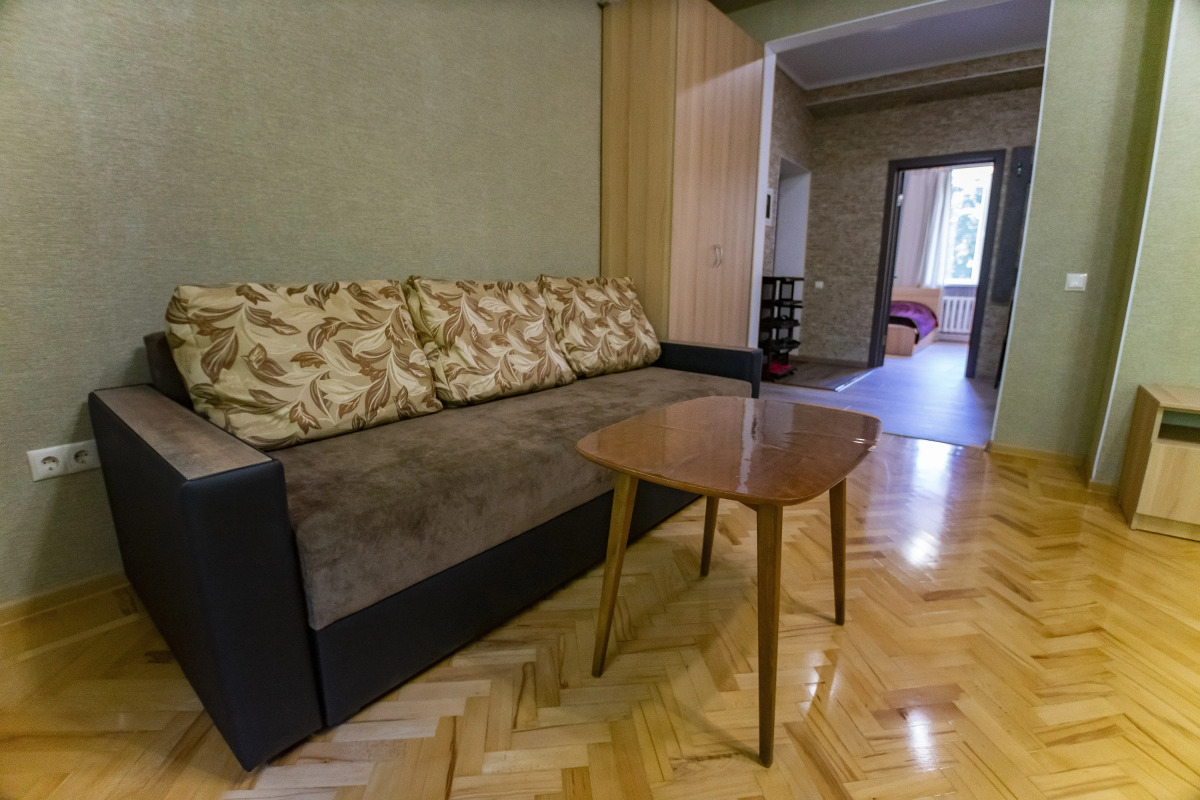 Просторные трёхкомнатные апартаменты в курортной части Железноводска