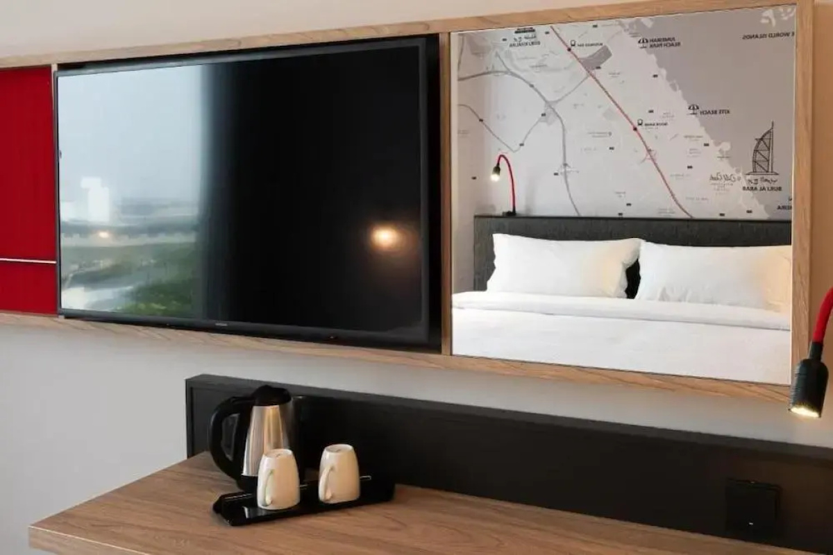 Отель IntercityHotel Dubai Jaddaf Waterfront