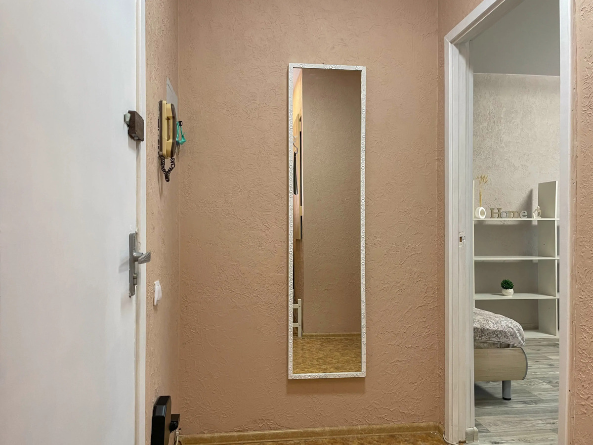 Квартира Welcome Home с Балконом у Метро Народное Ополчение