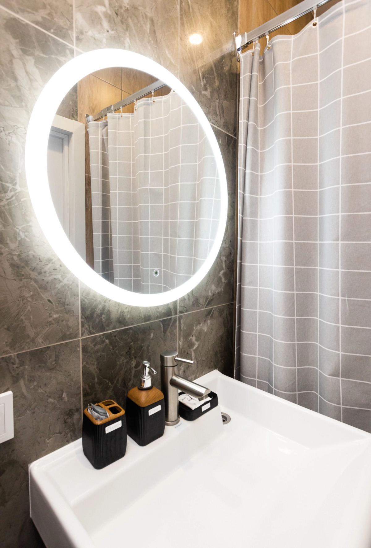 Апартаменты Лес 412/1