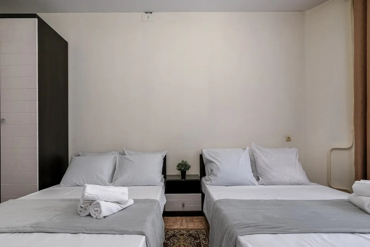 Апартаменты рядом с СК Заря Титова 238