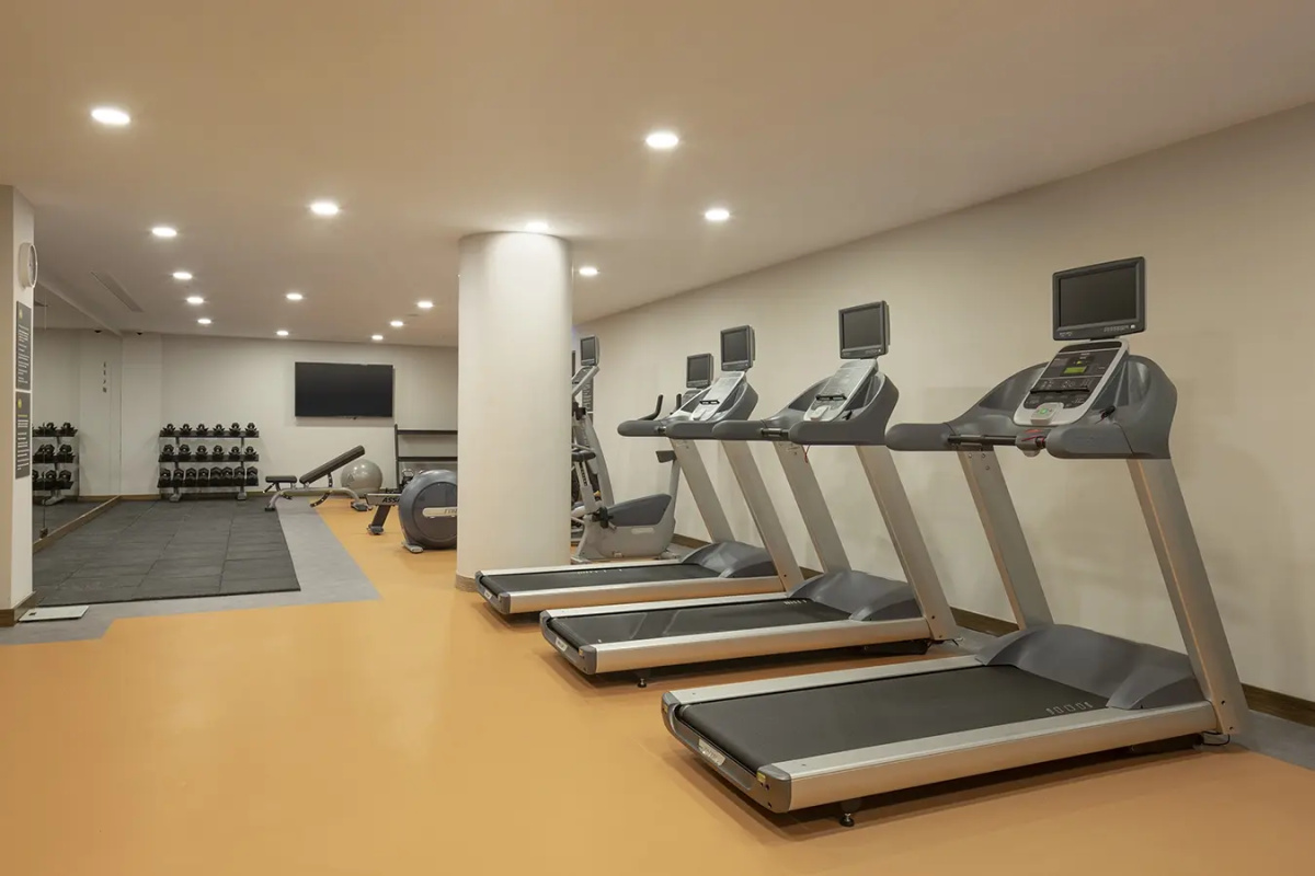 Отель Hampton by Hilton Istanbul Arnavutkoy