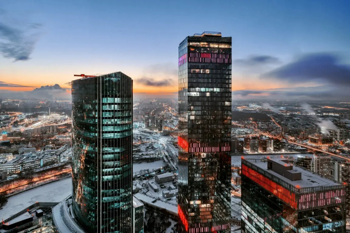 Romantic apart on 71 floor