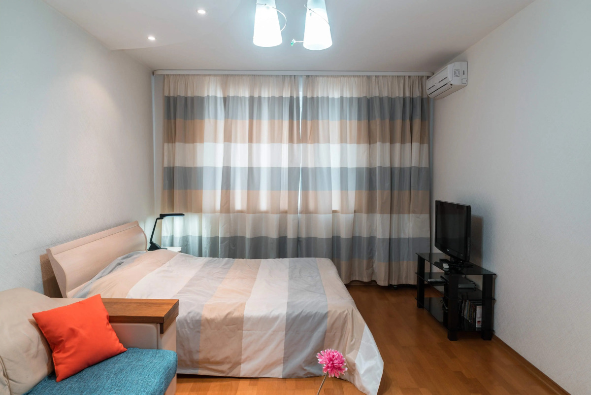 Апартаменты на Новомостовой 8