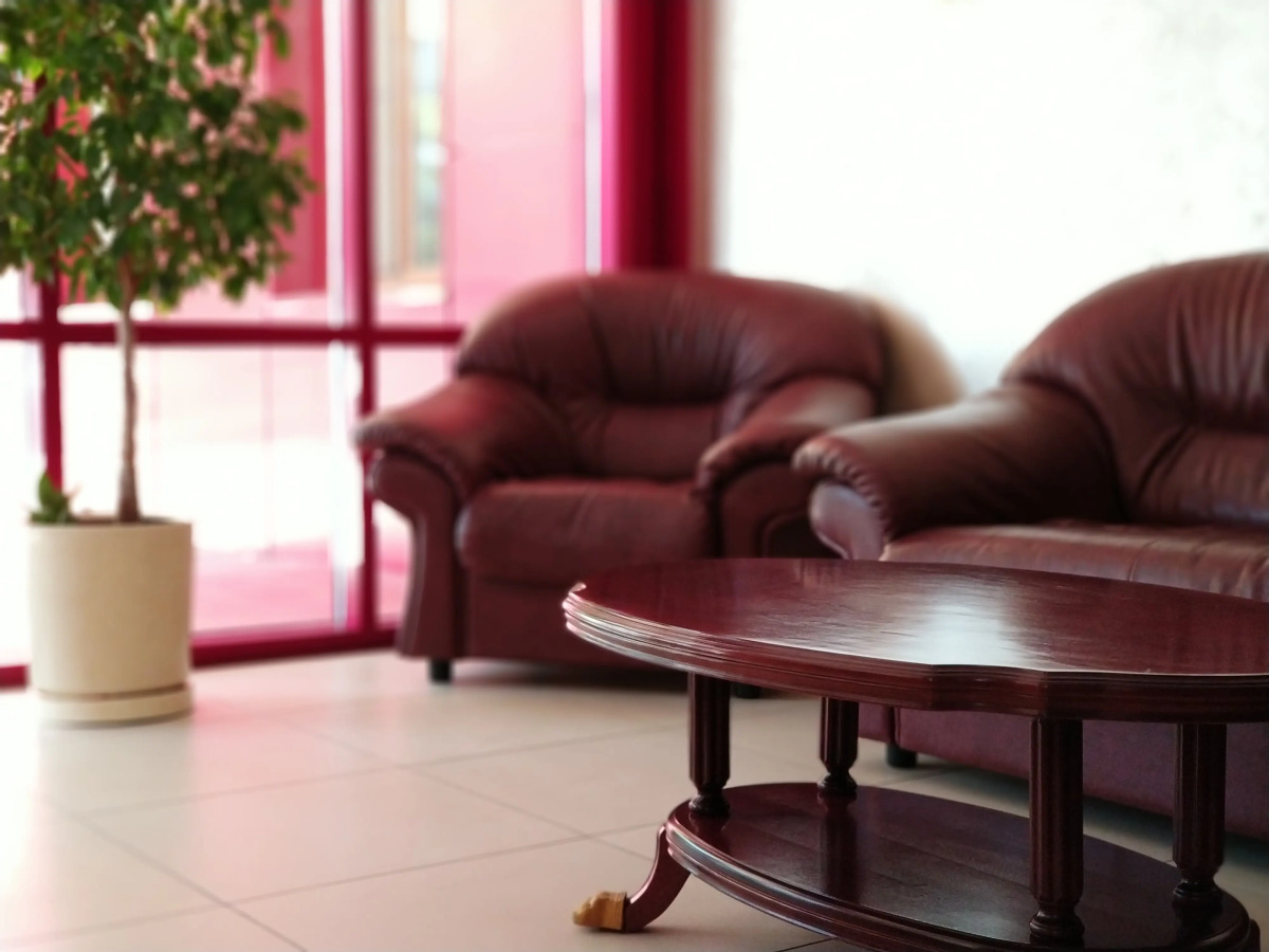 Отель Корона