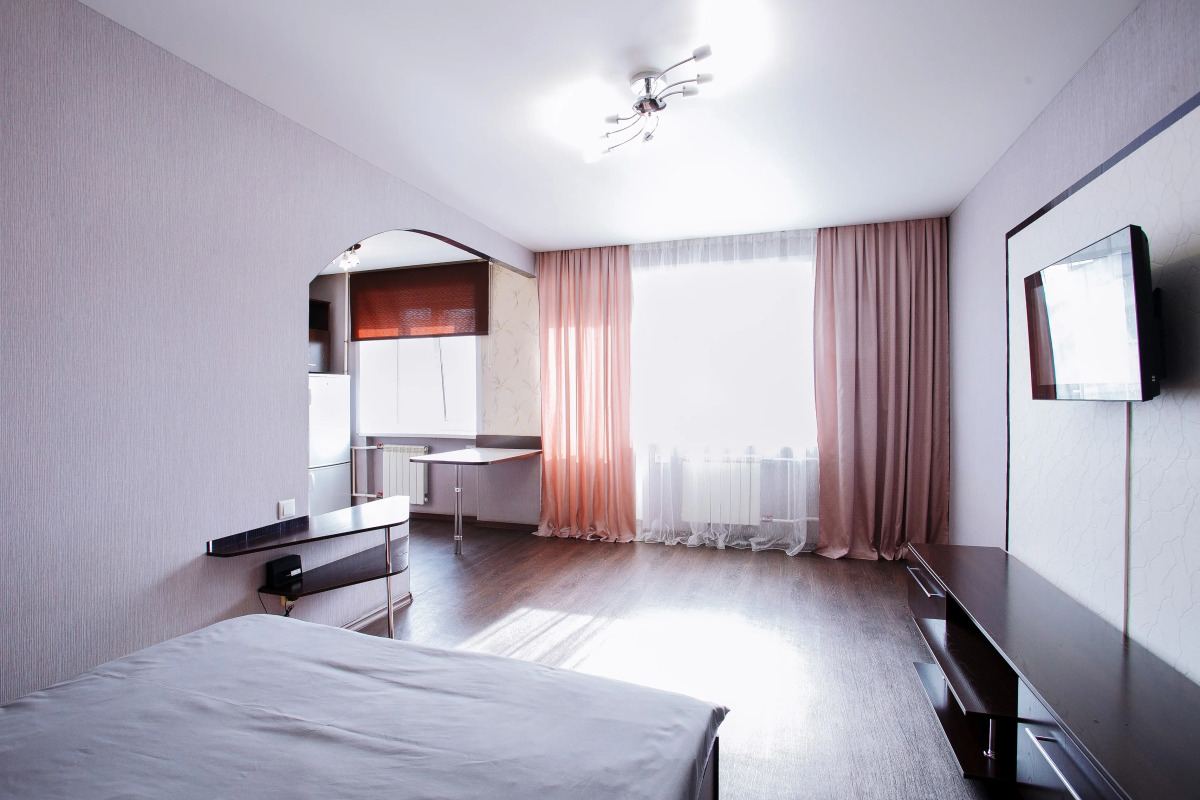 Квартира с балконом на Сурикова 17