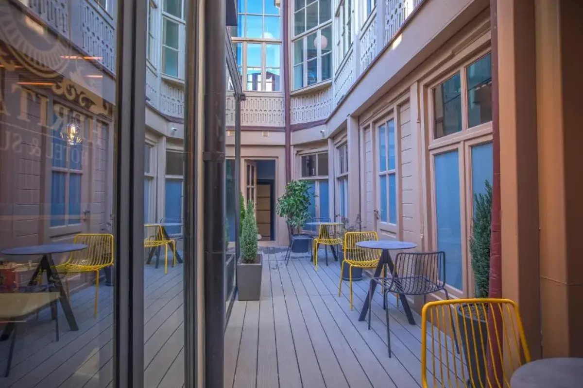 Heritage Hotel and Suites (by Travel Agency)