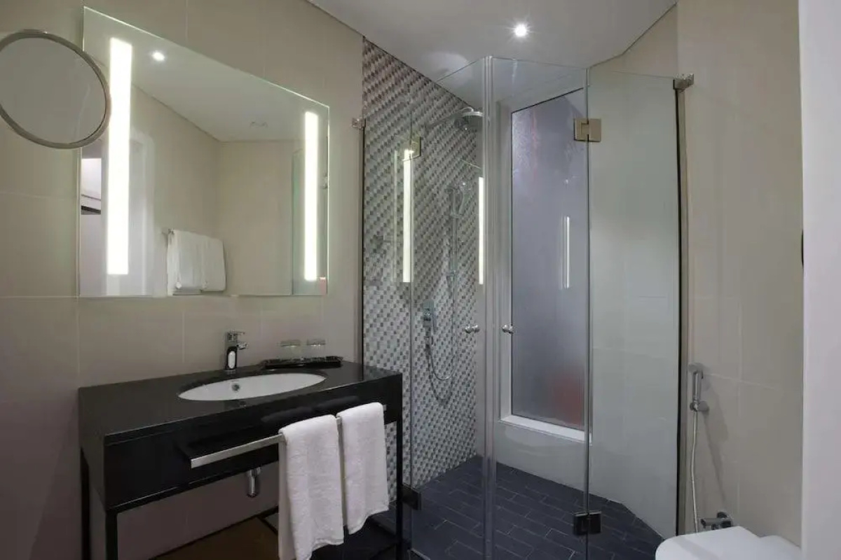 Отель IntercityHotel Dubai Jaddaf Waterfront