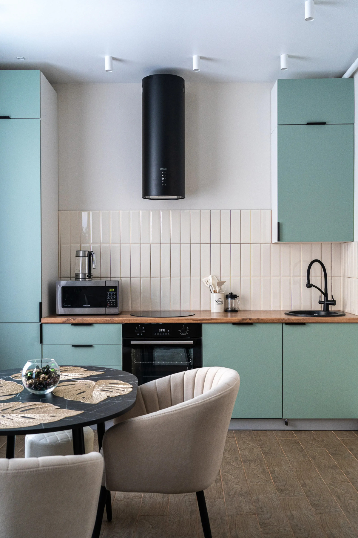 Апартаменты рядом с Чкаловской лестницей