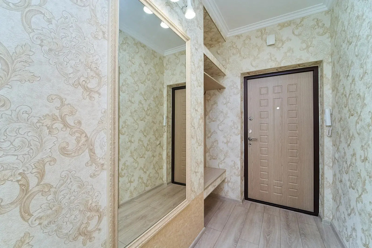 Квартира Однокомнатная на Яна Полуяна