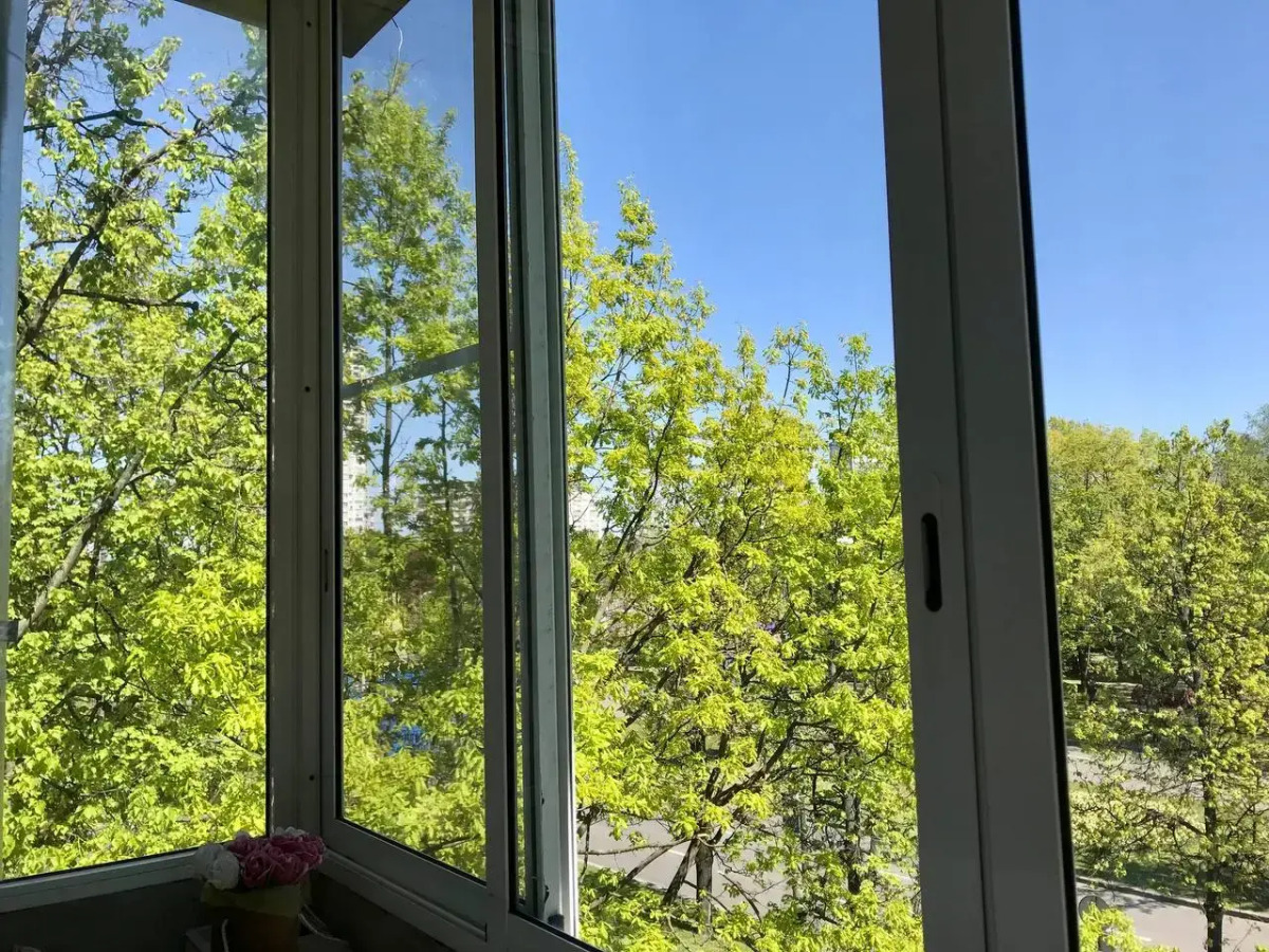 Квартира Уютная 2-х комнатная в 1 минуте от метро Академическая