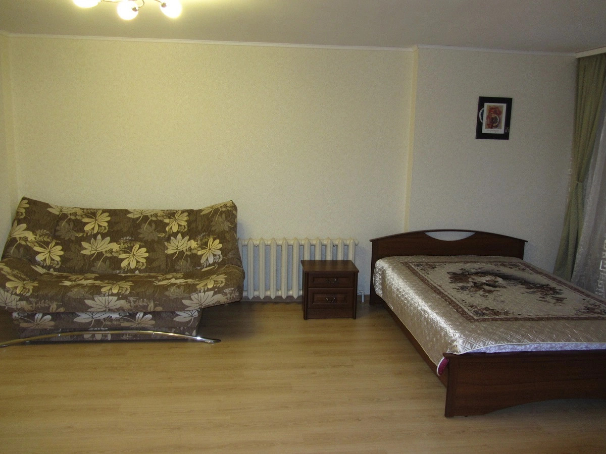 Квартира студия на Революционной 72