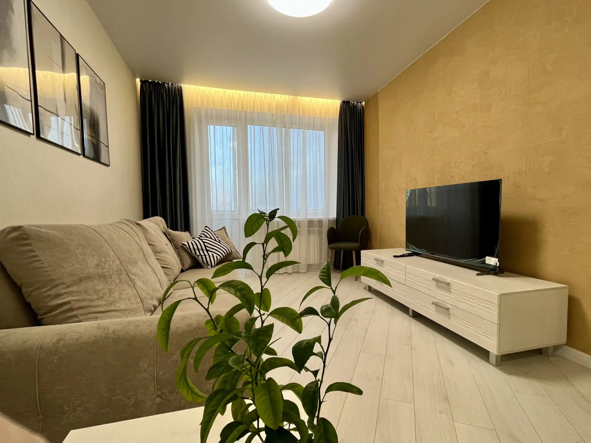 Квартира Уютная Напротив Железнодорожного Вокзала