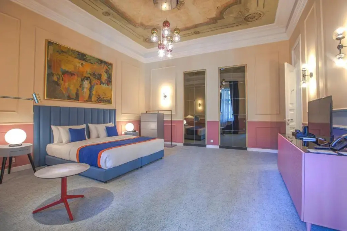 Heritage Hotel and Suites (by Travel Agency)