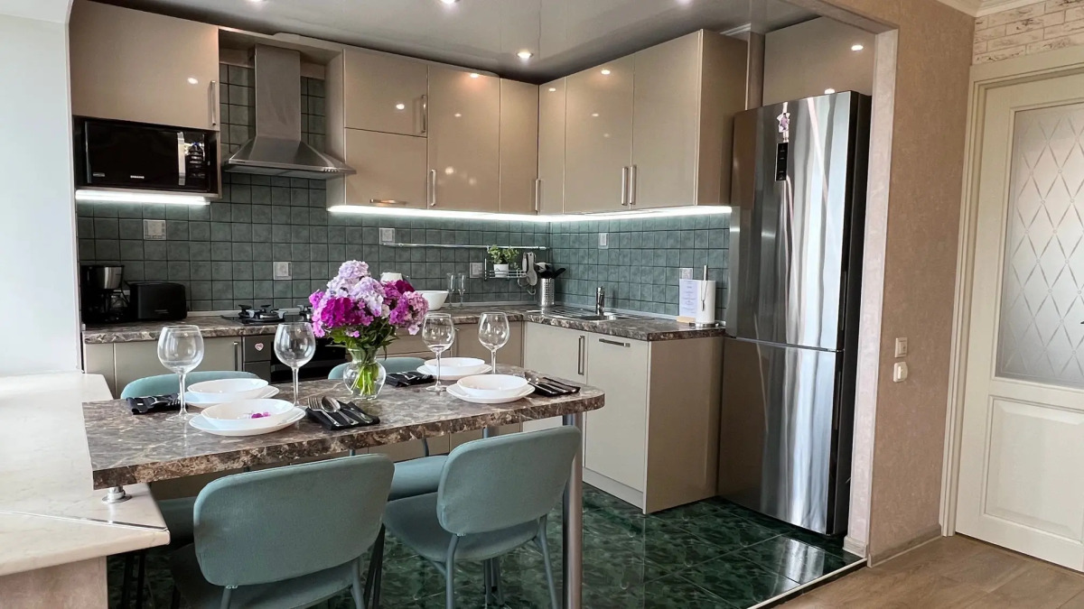 Квартира на набережной с видом на залив