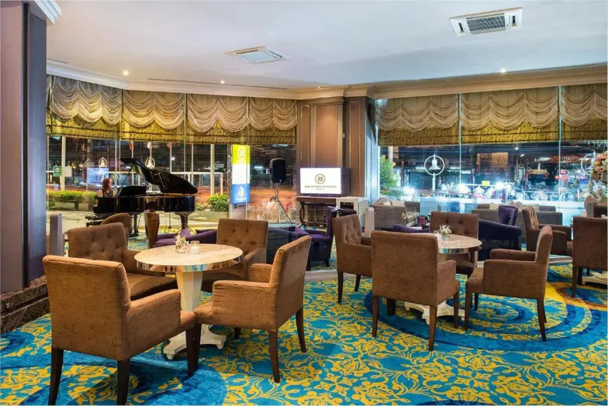 Отель The Berkeley Hotel Pratunam