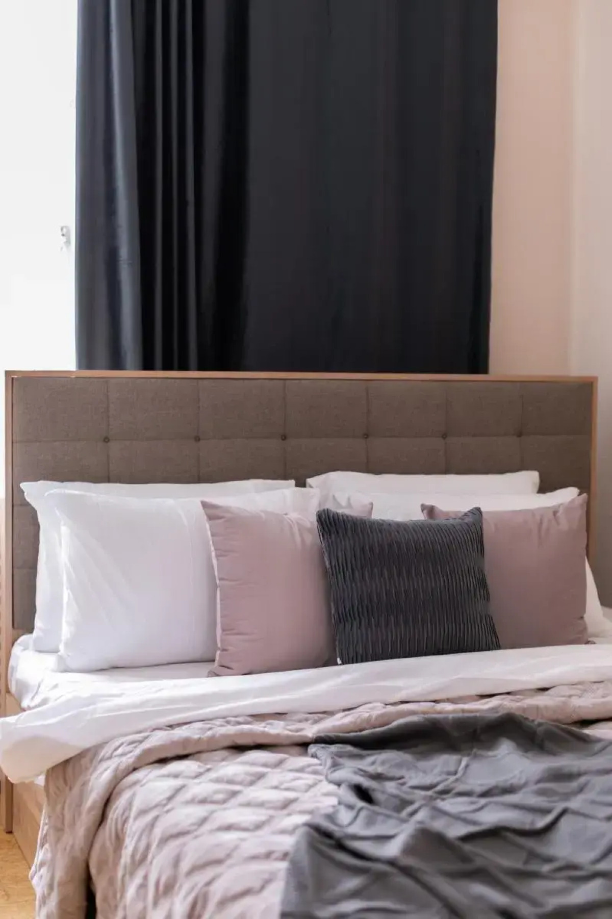 Апартаменты четырёхкомнатные в центре города