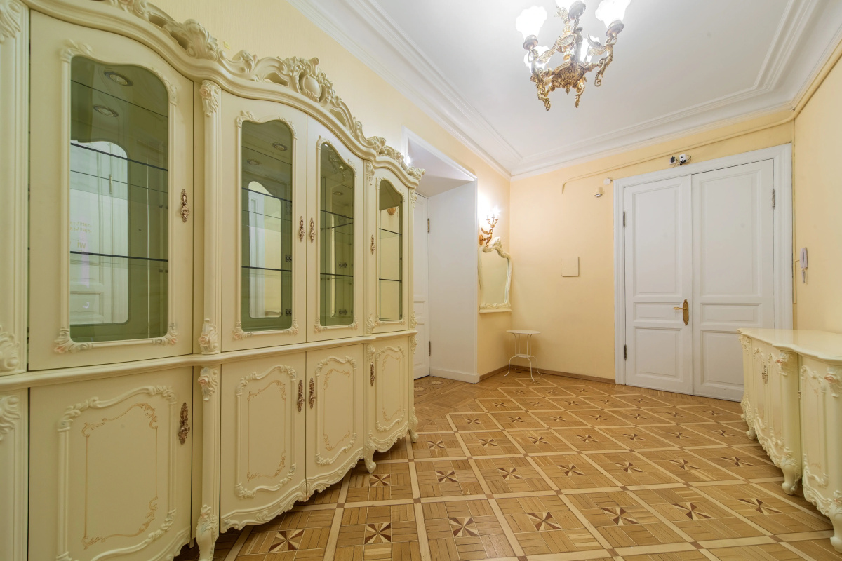Квартира на Рубинштейна 4