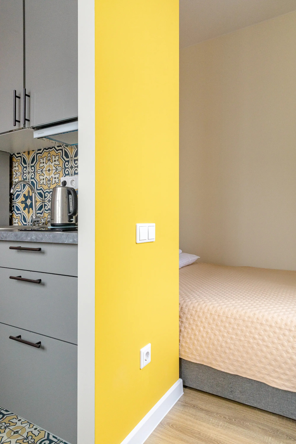 Апартаменты InHome24 Minimalist Haven: студия в современном стиле