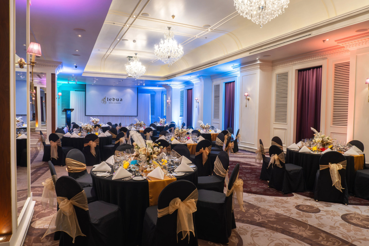 Отель Tower Club at lebua