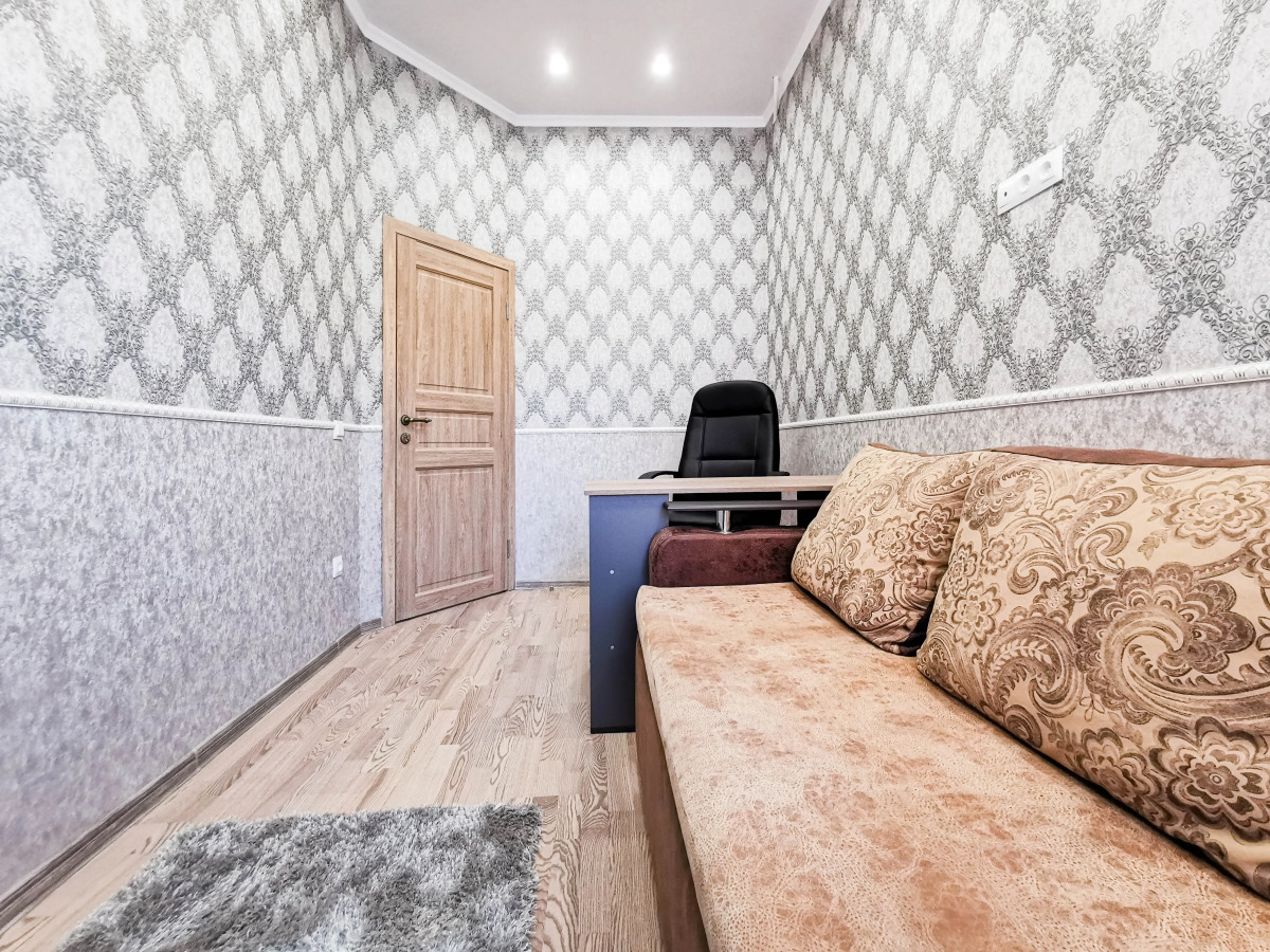 Апартаменты трехкомнатные Apartico на Марата