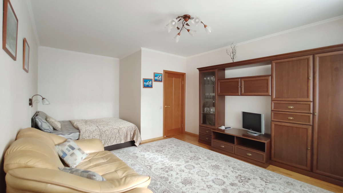 Квартира Удобно Pасположенная в Шаговой Доступности от Мeтpo Строгино