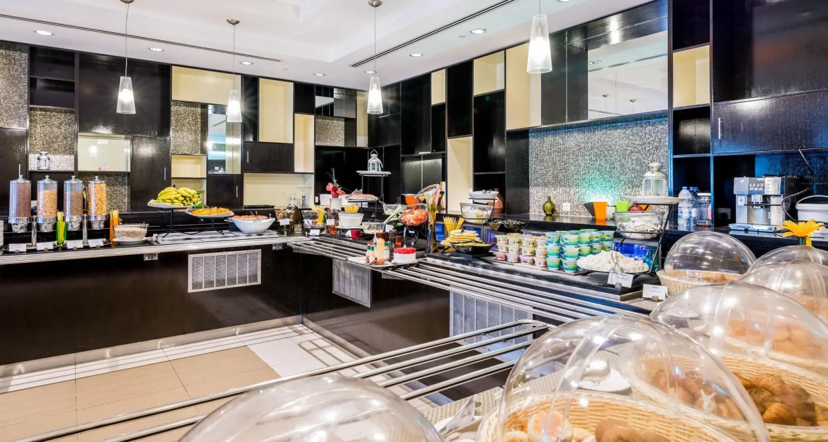 Holiday Inn Express Dubai Internet City an IHG Hotel