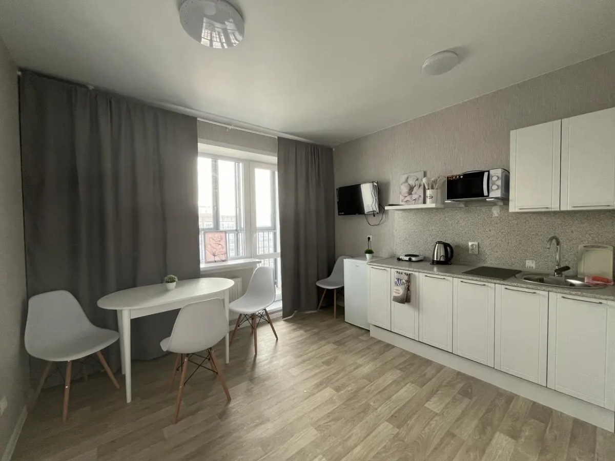 Квартира на Титова 254/1