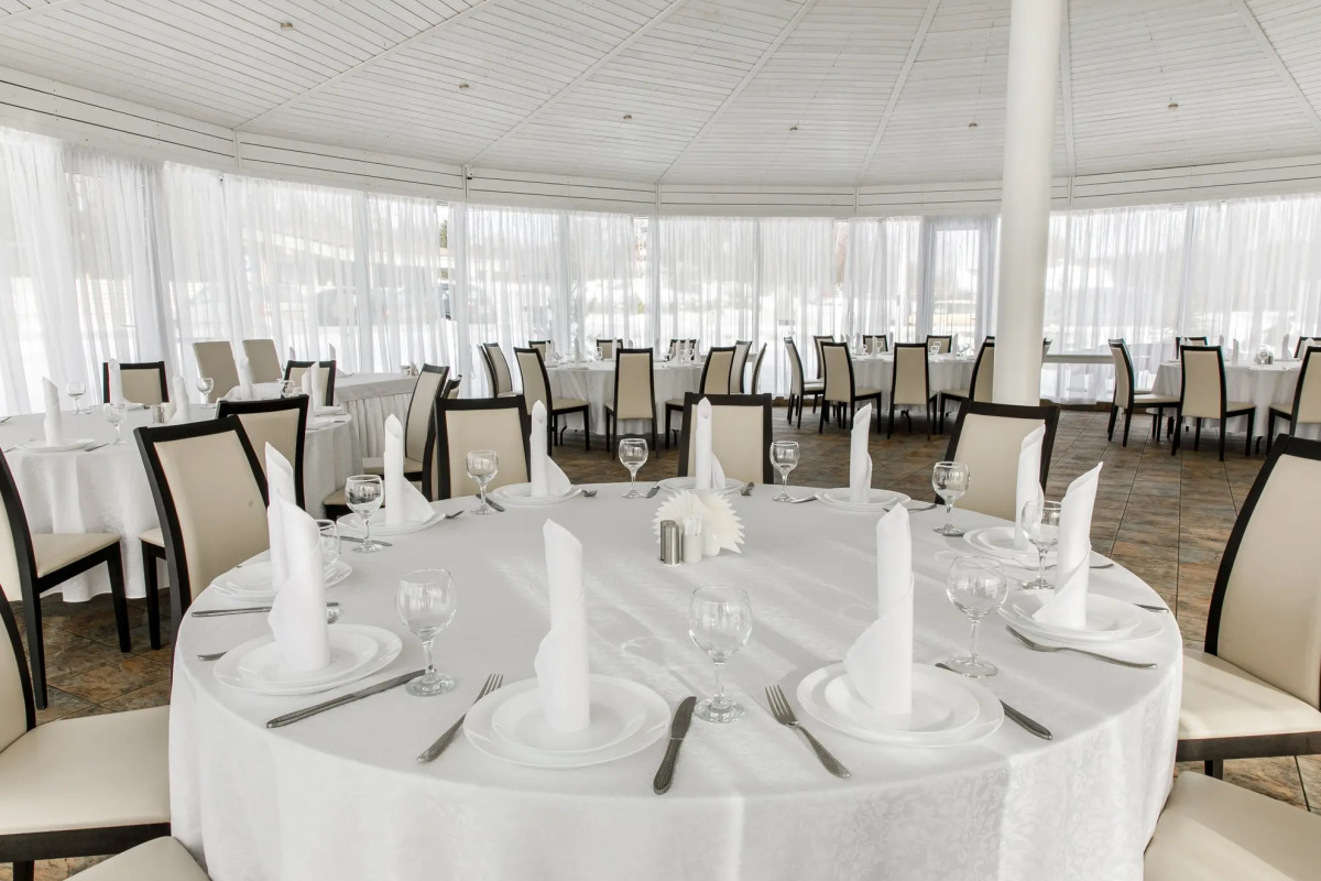 Отель Парк Прибрежный Ярбург