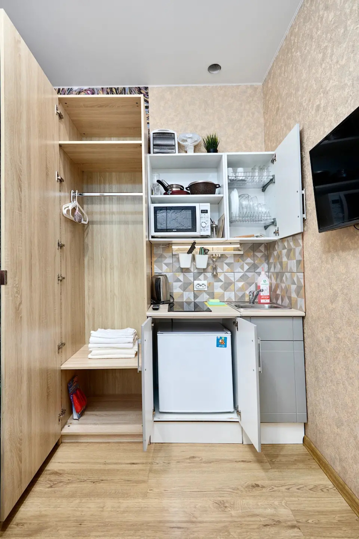 Меблированные комнаты LULLABY HOTELS Захарьевская 15