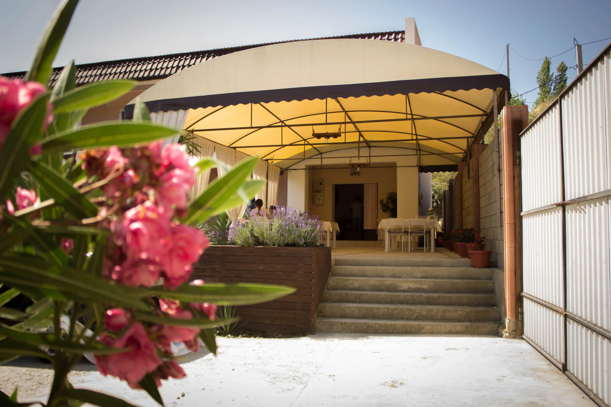 Отель Эвель