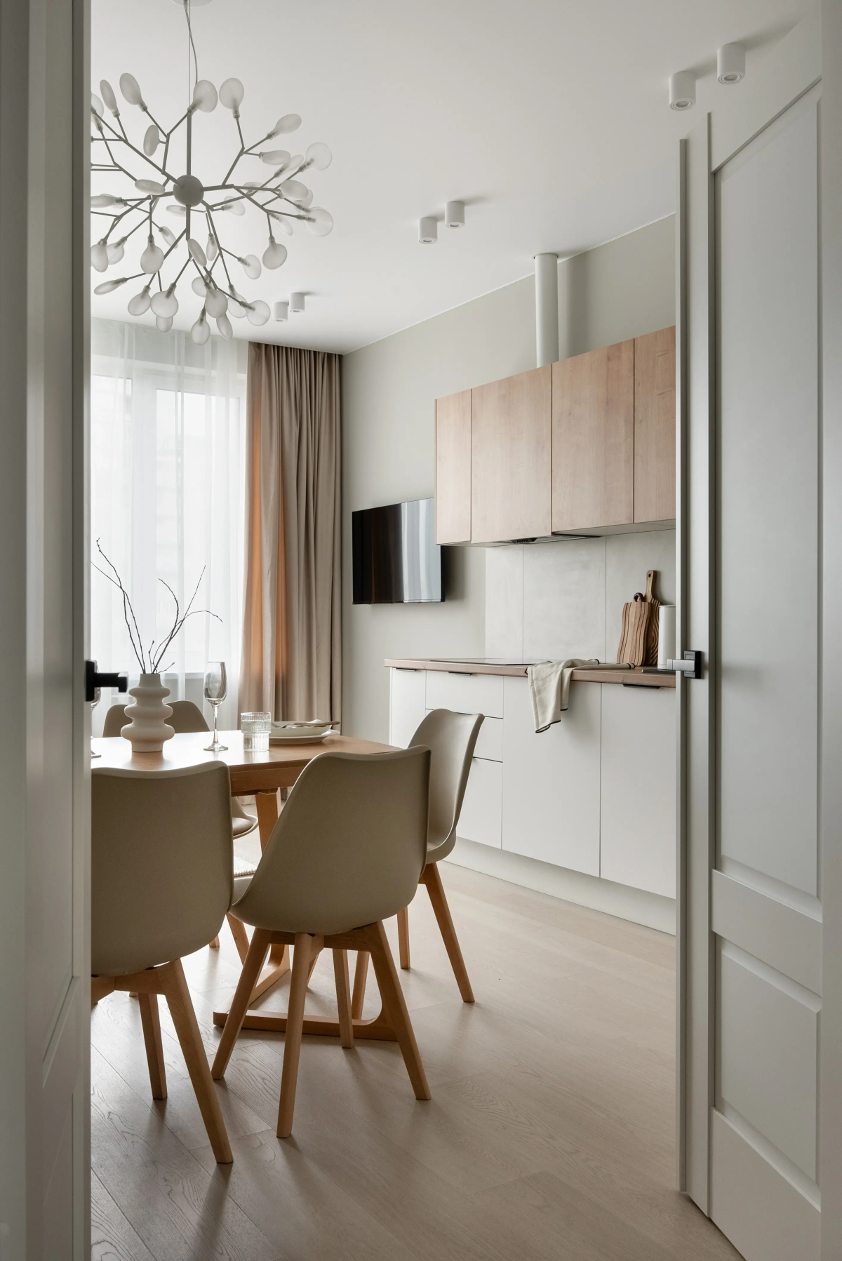 Квартира с видом на реку Смоленку