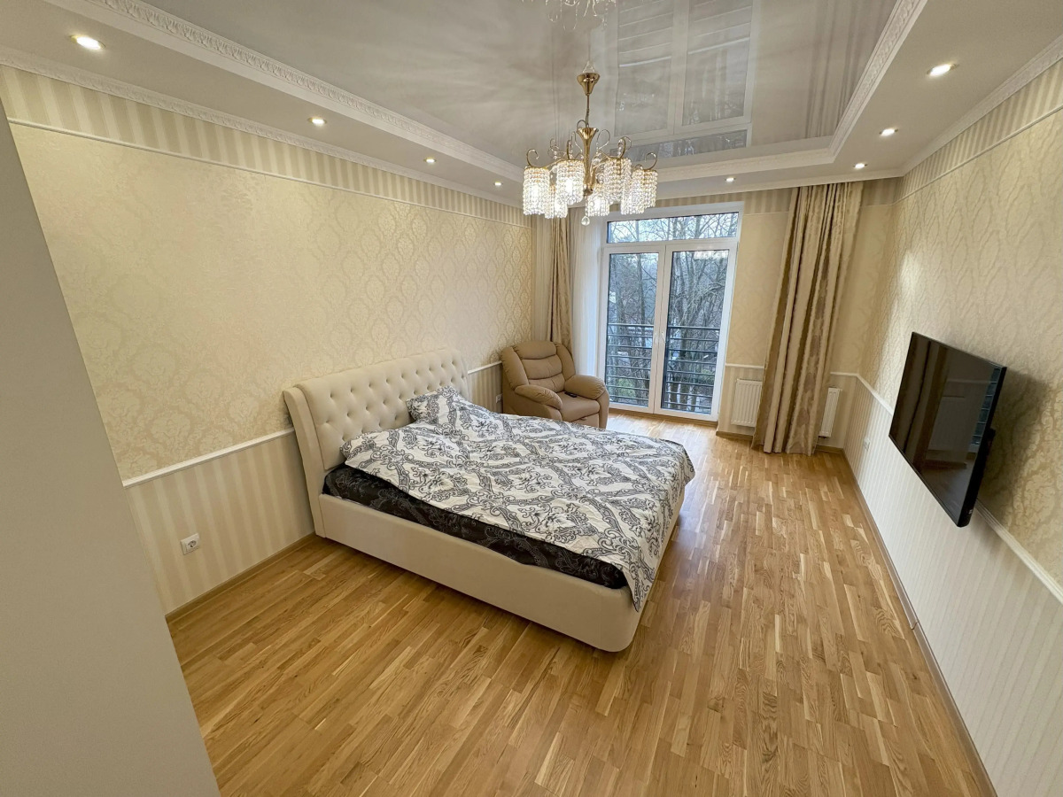 Квартира на Лермонтовском Переулке 7