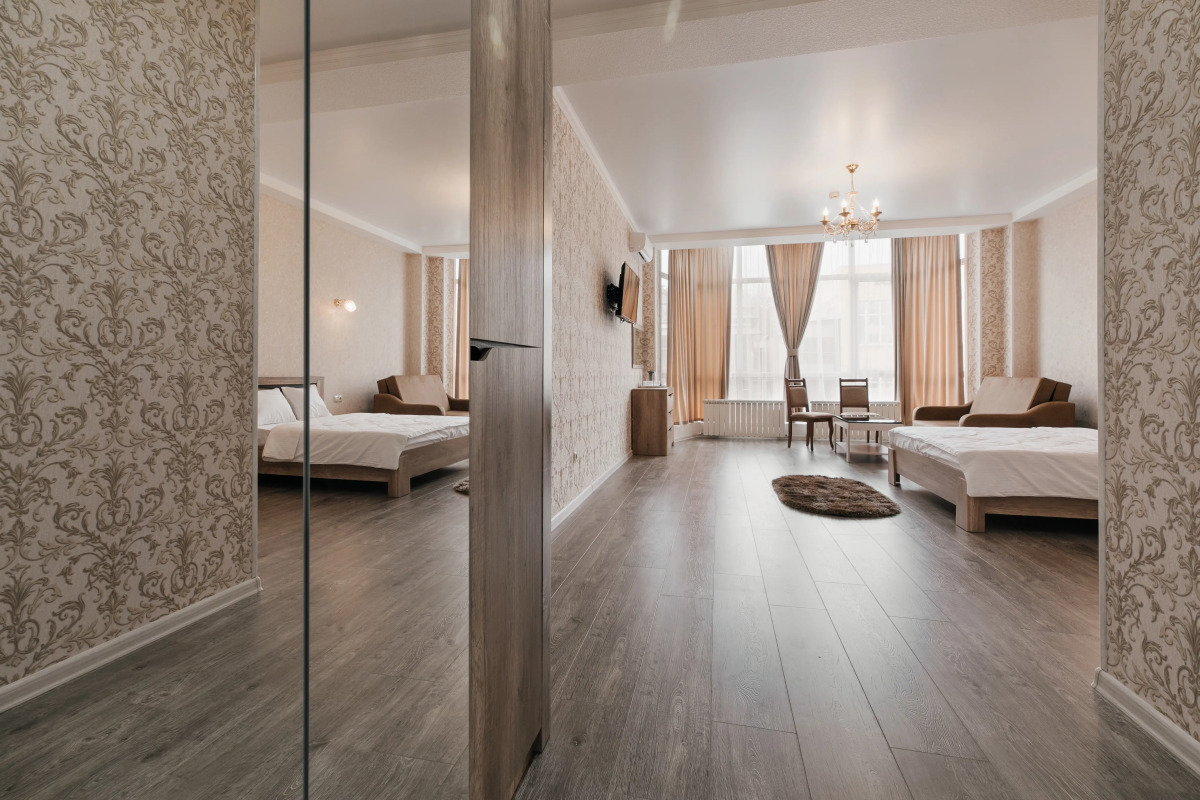 Отель Дизак