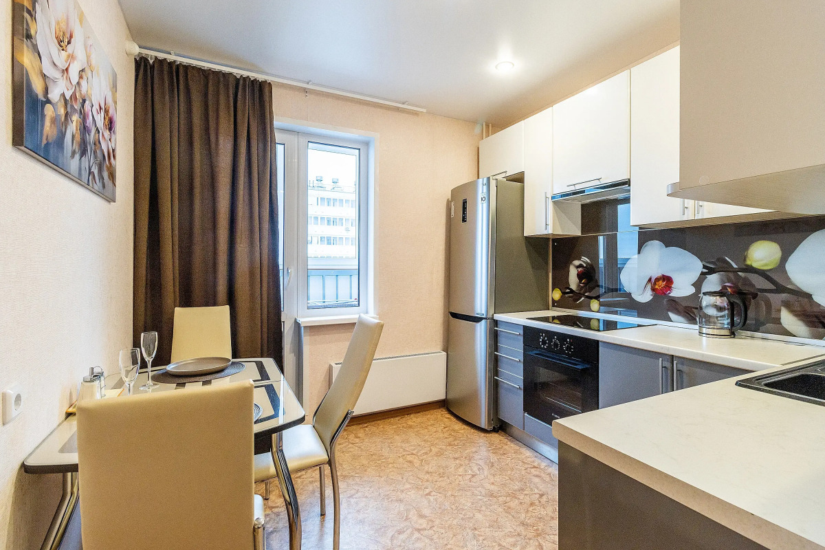 Квартира на Бурнаковской 109