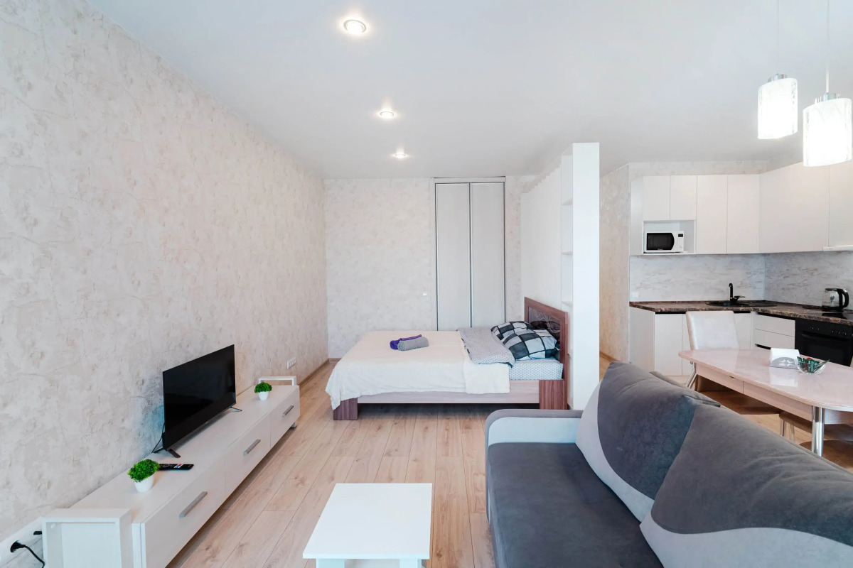 Апартаменты Студия в самом центре левого берега Иртыша