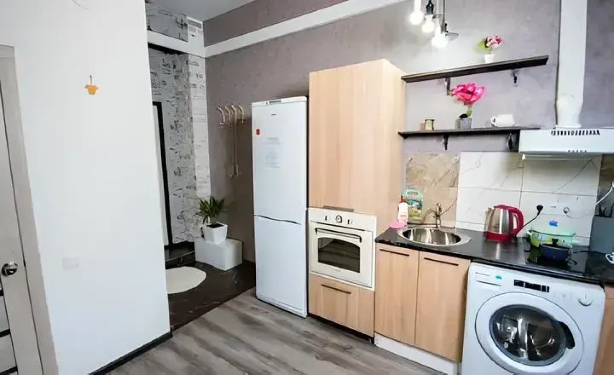 Апартаменты с Новым Ремонтом в Центре Сочи