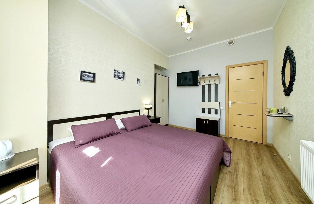 Отель Априори