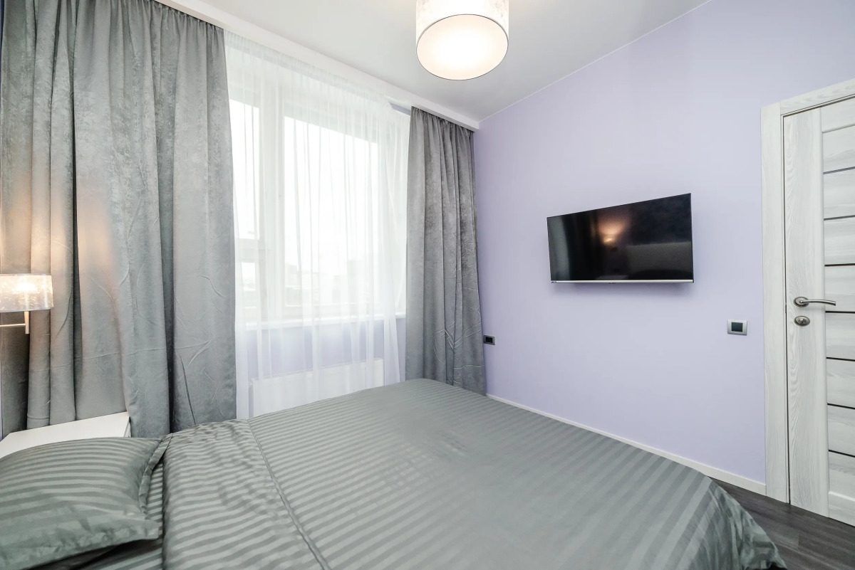 Апартаменты LikeHome Life - Калужская Букинист 2